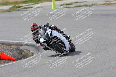 media/Mar-05-2023-TrackXperience (Sun) [[a95d40e56a]]/Group 2/session 2 turn 4/